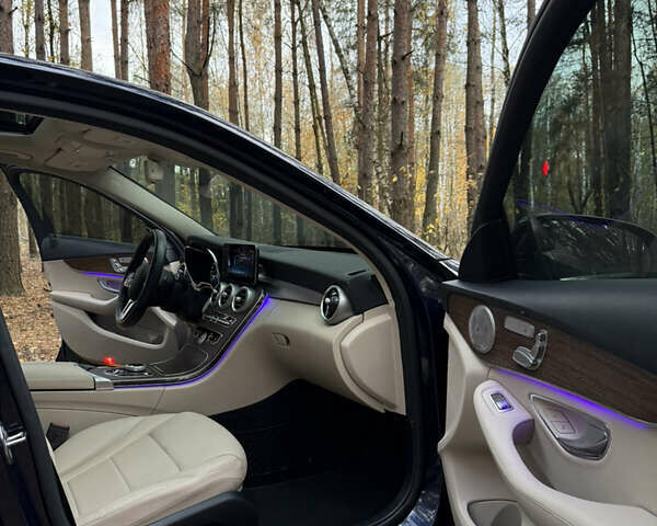 Мерседес Ц-Клас 2018 у Києві на Automoto.ua Синій Мерседес Ц-Клас, об'ємом двигуна 1.99 л та пробігом 57 тис. км за 27200 $, фото 21 на Automoto.ua