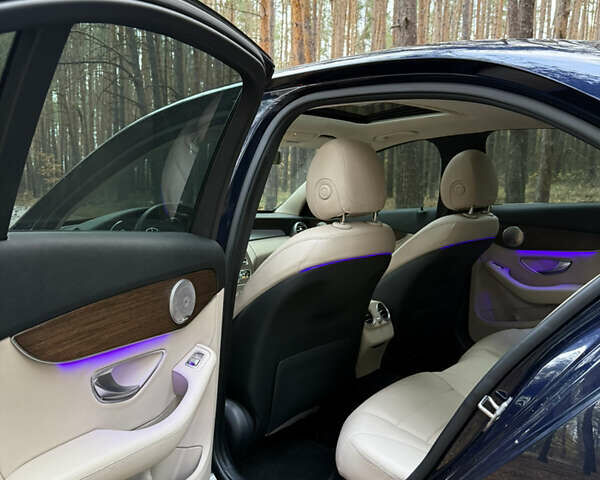 Мерседес Ц-Клас 2018 у Києві на Automoto.ua Синій Мерседес Ц-Клас, об'ємом двигуна 1.99 л та пробігом 57 тис. км за 27200 $, фото 27 на Automoto.ua