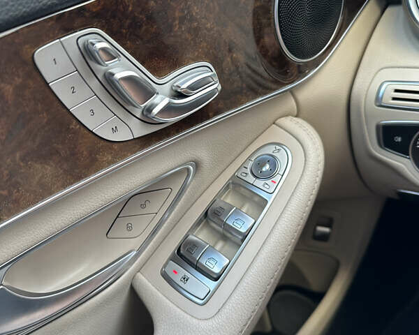 Синий Мерседес Ц-Класс, объемом двигателя 1.99 л и пробегом 118 тыс. км за 22500 $, фото 19 на Automoto.ua