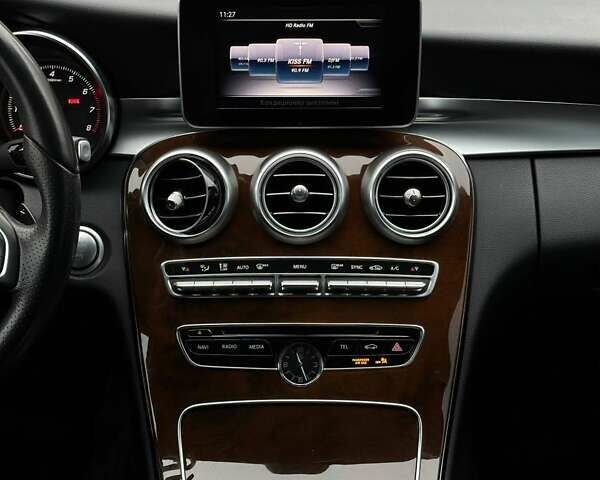 Синий Мерседес Ц-Класс, объемом двигателя 2 л и пробегом 94 тыс. км за 23500 $, фото 6 на Automoto.ua