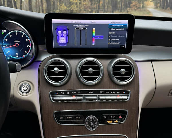Мерседес Ц-Клас 2018 у Києві на Automoto.ua Синій Мерседес Ц-Клас, об'ємом двигуна 1.99 л та пробігом 57 тис. км за 27200 $, фото 37 на Automoto.ua