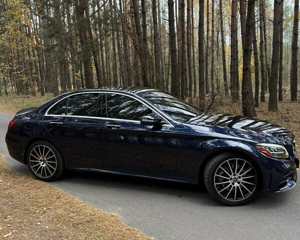 Синий Мерседес Ц-Класс, объемом двигателя 1.99 л и пробегом 57 тыс. км за 26900 $, фото 5 на Automoto.ua