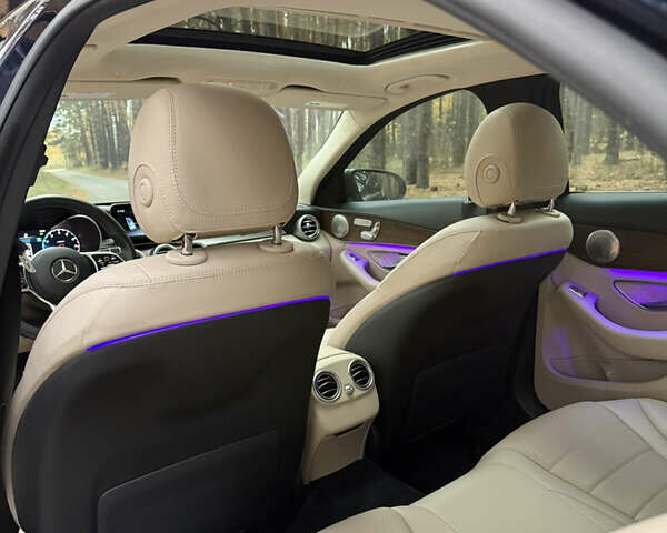 Мерседес Ц-Клас 2018 у Києві на Automoto.ua Синій Мерседес Ц-Клас, об'ємом двигуна 1.99 л та пробігом 57 тис. км за 27200 $, фото 24 на Automoto.ua