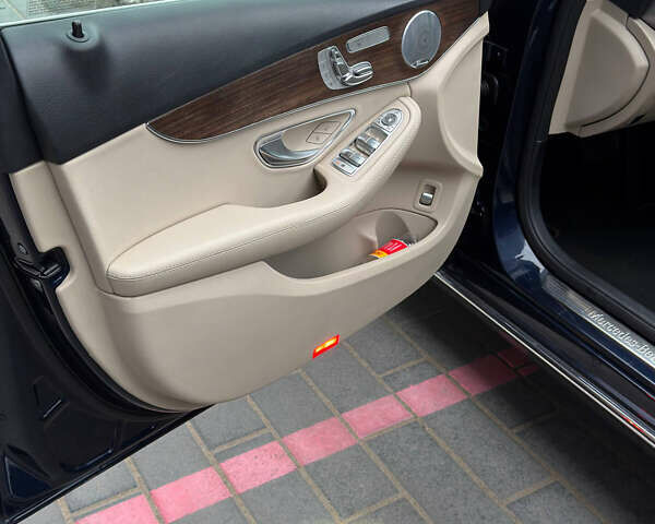 Синій Мерседес Ц-Клас, об'ємом двигуна 2 л та пробігом 103 тис. км за 24400 $, фото 15 на Automoto.ua