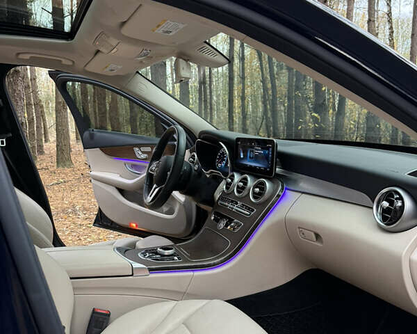 Мерседес Ц-Клас 2018 у Києві на Automoto.ua Синій Мерседес Ц-Клас, об'ємом двигуна 1.99 л та пробігом 57 тис. км за 27200 $, фото 20 на Automoto.ua