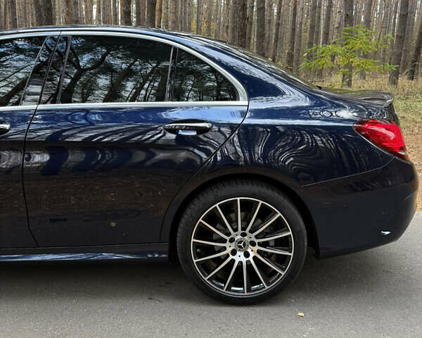 Мерседес Ц-Клас 2018 у Києві на Automoto.ua Синій Мерседес Ц-Клас, об'ємом двигуна 1.99 л та пробігом 57 тис. км за 27200 $, фото 14 на Automoto.ua