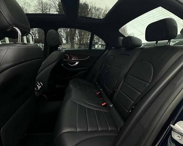 Синий Мерседес Ц-Класс, объемом двигателя 2 л и пробегом 94 тыс. км за 23500 $, фото 8 на Automoto.ua