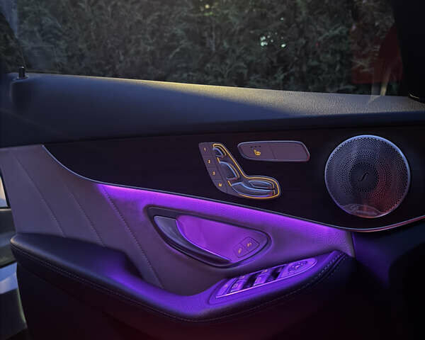 Мерседес Ц-Класс 2019 в Львове на Automoto.ua Синий Мерседес Ц-Класс, объемом двигателя 1.99 л и пробегом 67 тыс. км за 28000 $, фото 17 на Automoto.ua