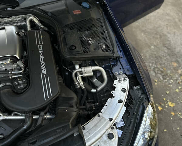 Синій Мерседес Ц-Клас, об'ємом двигуна 3.98 л та пробігом 107 тис. км за 39000 $, фото 34 на Automoto.ua