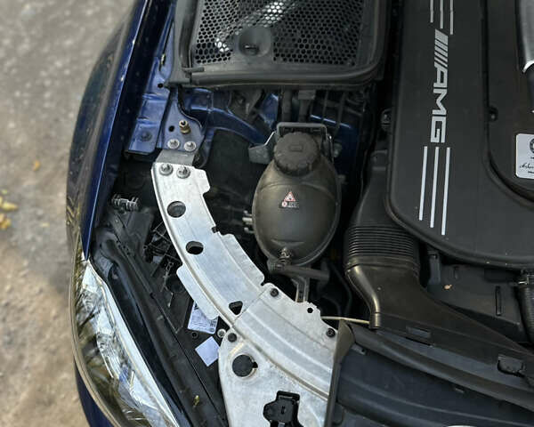 Синій Мерседес Ц-Клас, об'ємом двигуна 3.98 л та пробігом 107 тис. км за 39000 $, фото 33 на Automoto.ua