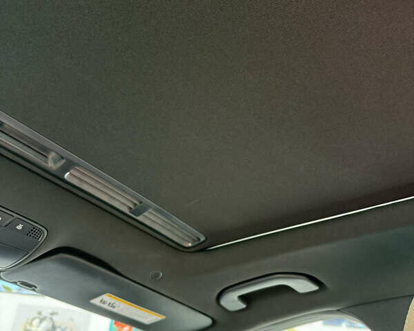 Мерседес Ц-Класс 2019 в Львове на Automoto.ua Синий Мерседес Ц-Класс, объемом двигателя 1.99 л и пробегом 67 тыс. км за 28000 $, фото 46 на Automoto.ua