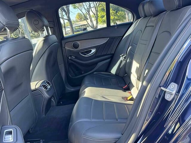 Синий Мерседес Ц-Класс, объемом двигателя 2 л и пробегом 45 тыс. км за 13390 $, фото 12 на Automoto.ua