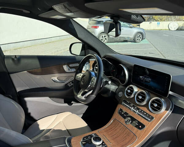 Мерседес Ц-Класс 2019 в Львове на Automoto.ua Синий Мерседес Ц-Класс, объемом двигателя 1.99 л и пробегом 67 тыс. км за 28000 $, фото 12 на Automoto.ua