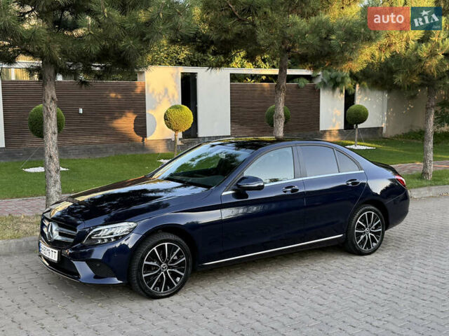 Синій Мерседес Ц-Клас, об'ємом двигуна 1.95 л та пробігом 55 тис. км за 29999 $, фото 29 на Automoto.ua