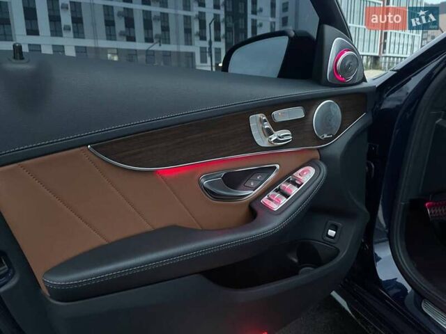 Синий Мерседес Ц-Класс, объемом двигателя 3 л и пробегом 74 тыс. км за 34000 $, фото 11 на Automoto.ua