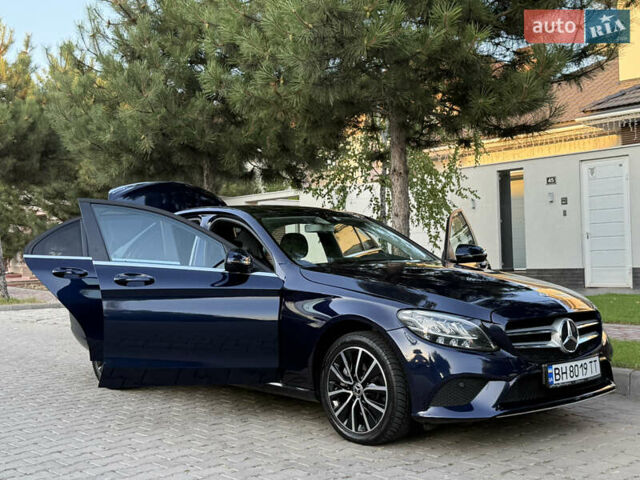 Синій Мерседес Ц-Клас, об'ємом двигуна 1.95 л та пробігом 55 тис. км за 29999 $, фото 46 на Automoto.ua