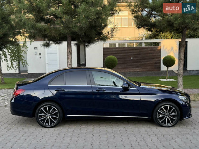 Синій Мерседес Ц-Клас, об'ємом двигуна 1.95 л та пробігом 55 тис. км за 29999 $, фото 37 на Automoto.ua