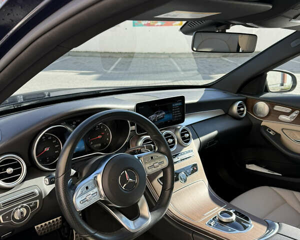Мерседес Ц-Класс 2019 в Львове на Automoto.ua Синий Мерседес Ц-Класс, объемом двигателя 1.99 л и пробегом 67 тыс. км за 28000 $, фото 10 на Automoto.ua