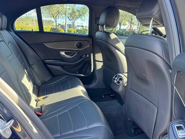 Синий Мерседес Ц-Класс, объемом двигателя 2 л и пробегом 45 тыс. км за 13390 $, фото 13 на Automoto.ua