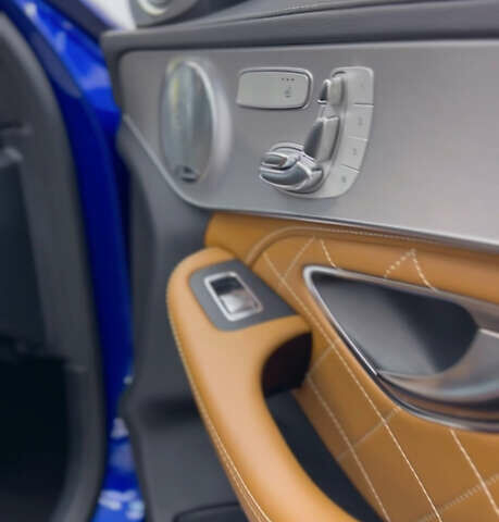 Синий Мерседес Ц-Класс, объемом двигателя 4 л и пробегом 39 тыс. км за 72500 $, фото 6 на Automoto.ua