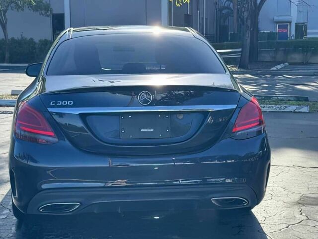 Синий Мерседес Ц-Класс, объемом двигателя 2 л и пробегом 45 тыс. км за 13390 $, фото 4 на Automoto.ua