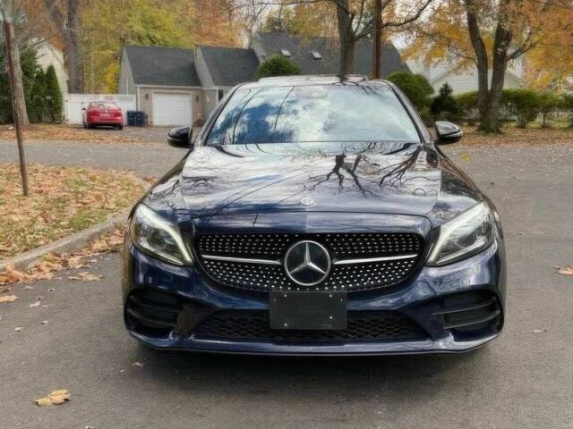 Синий Мерседес Ц-Класс, объемом двигателя 2 л и пробегом 40 тыс. км за 3500 $, фото 1 на Automoto.ua