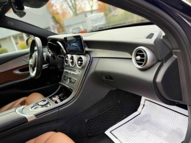 Синий Мерседес Ц-Класс, объемом двигателя 2 л и пробегом 40 тыс. км за 3500 $, фото 9 на Automoto.ua