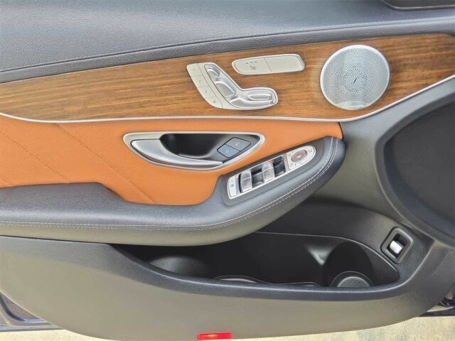 Синий Мерседес Ц-Класс, объемом двигателя 3 л и пробегом 32 тыс. км за 19000 $, фото 12 на Automoto.ua