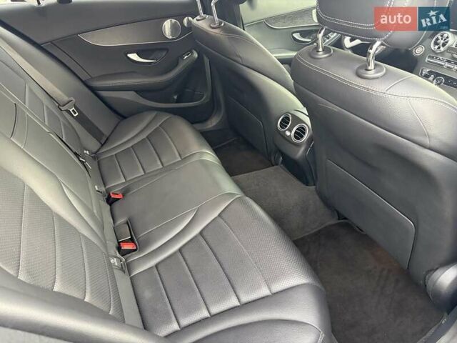 Синий Мерседес Ц-Класс, объемом двигателя 1.99 л и пробегом 47 тыс. км за 36500 $, фото 4 на Automoto.ua