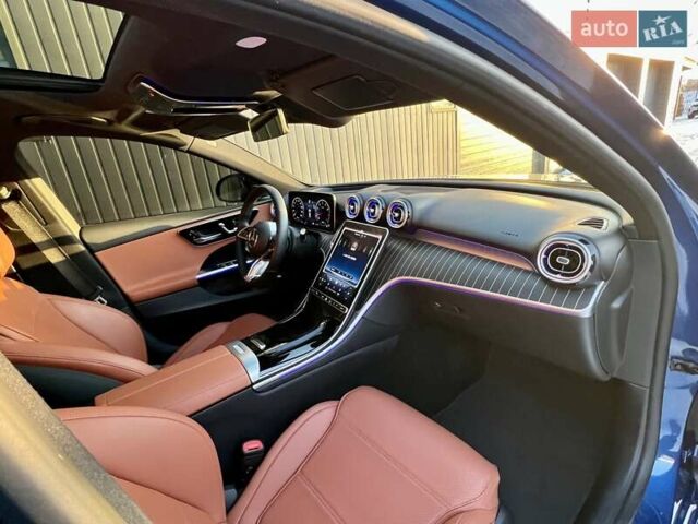 Синий Мерседес Ц-Класс, объемом двигателя 2 л и пробегом 31 тыс. км за 47900 $, фото 62 на Automoto.ua