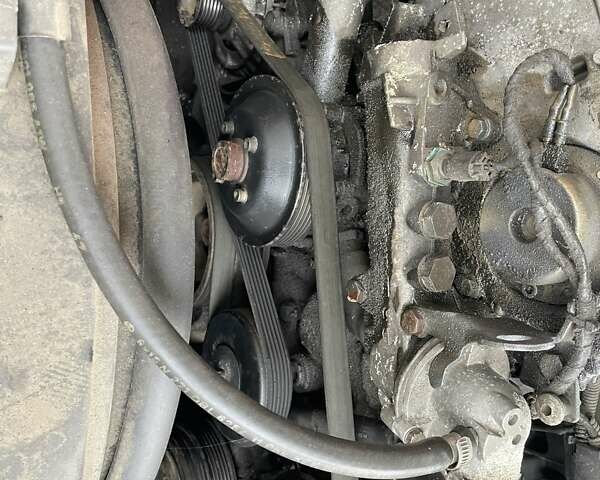 Синий Мерседес Ц-Класс, объемом двигателя 2.3 л и пробегом 639 тыс. км за 1000 $, фото 23 на Automoto.ua