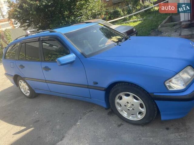 Синий Мерседес Ц-Класс, объемом двигателя 1.8 л и пробегом 369 тыс. км за 3300 $, фото 9 на Automoto.ua