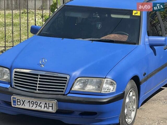 Синій Мерседес Ц-Клас, об'ємом двигуна 1.8 л та пробігом 369 тис. км за 4400 $, фото 18 на Automoto.ua