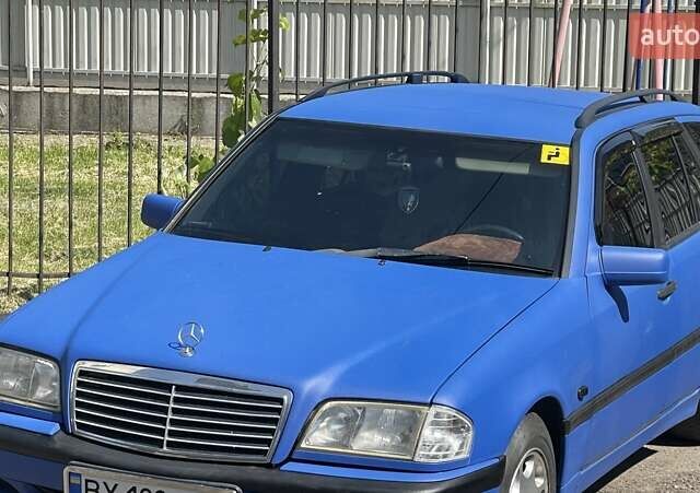 Синий Мерседес Ц-Класс, объемом двигателя 1.8 л и пробегом 369 тыс. км за 3300 $, фото 10 на Automoto.ua