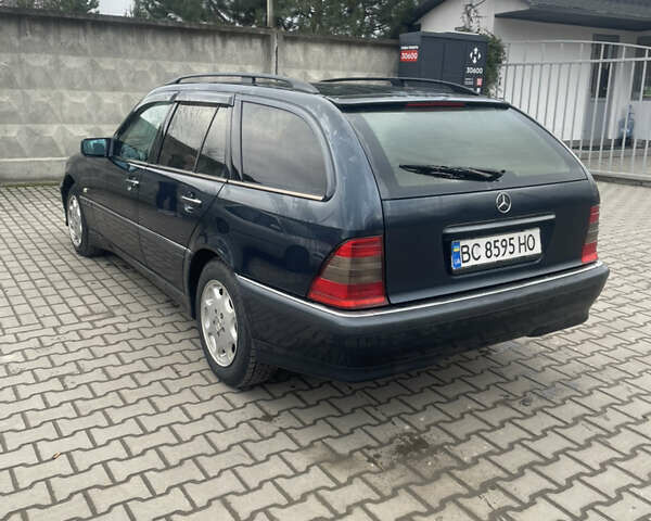 Синій Мерседес Ц-Клас, об'ємом двигуна 2 л та пробігом 460 тис. км за 3100 $, фото 6 на Automoto.ua