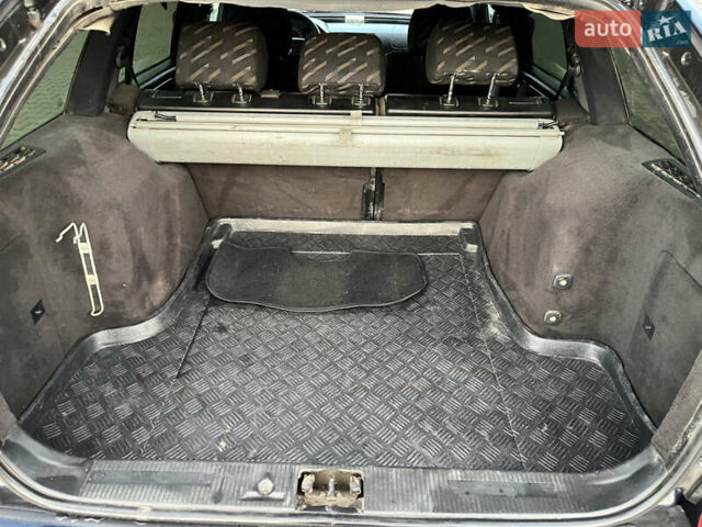 Синий Мерседес Ц-Класс, объемом двигателя 2.15 л и пробегом 605 тыс. км за 2600 $, фото 11 на Automoto.ua