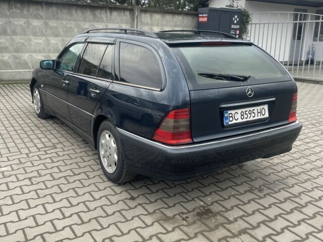 Синій Мерседес Ц-Клас, об'ємом двигуна 2 л та пробігом 460 тис. км за 3000 $, фото 3 на Automoto.ua