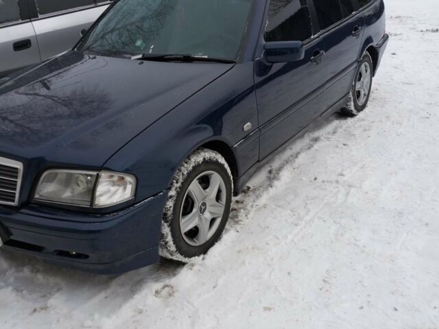 Синій Мерседес Ц-Клас, об'ємом двигуна 2.15 л та пробігом 420 тис. км за 3799 $, фото 17 на Automoto.ua