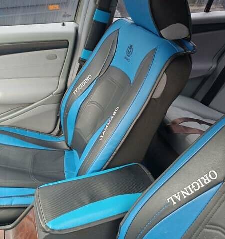 Синий Мерседес Ц-Класс, объемом двигателя 1.8 л и пробегом 250 тыс. км за 3000 $, фото 69 на Automoto.ua