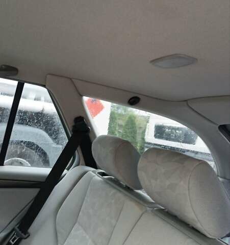 Синий Мерседес Ц-Класс, объемом двигателя 1.8 л и пробегом 250 тыс. км за 3000 $, фото 13 на Automoto.ua