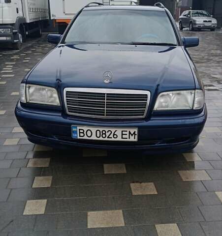 Синий Мерседес Ц-Класс, объемом двигателя 1.8 л и пробегом 250 тыс. км за 3000 $, фото 34 на Automoto.ua
