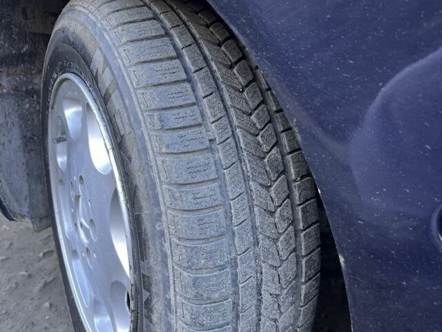 Синий Мерседес Ц-Класс, объемом двигателя 2.2 л и пробегом 400 тыс. км за 1999 $, фото 6 на Automoto.ua