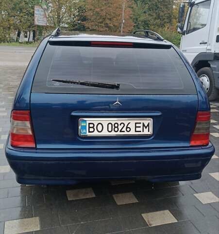 Синий Мерседес Ц-Класс, объемом двигателя 1.8 л и пробегом 250 тыс. км за 3000 $, фото 24 на Automoto.ua