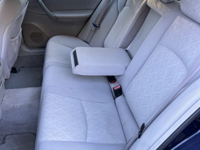 Синий Мерседес Ц-Класс, объемом двигателя 2.2 л и пробегом 400 тыс. км за 1999 $, фото 9 на Automoto.ua