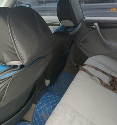 Синий Мерседес Ц-Класс, объемом двигателя 1.8 л и пробегом 250 тыс. км за 3000 $, фото 48 на Automoto.ua