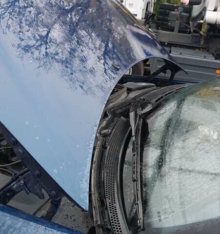 Синий Мерседес Ц-Класс, объемом двигателя 1.8 л и пробегом 250 тыс. км за 3000 $, фото 9 на Automoto.ua