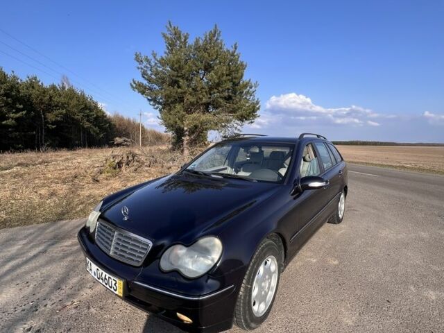 Синій Мерседес Ц-Клас, об'ємом двигуна 2.2 л та пробігом 400 тис. км за 1850 $, фото 2 на Automoto.ua