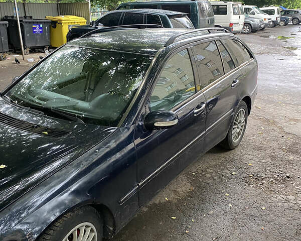 Синий Мерседес Ц-Класс, объемом двигателя 2.7 л и пробегом 270 тыс. км за 3000 $, фото 1 на Automoto.ua