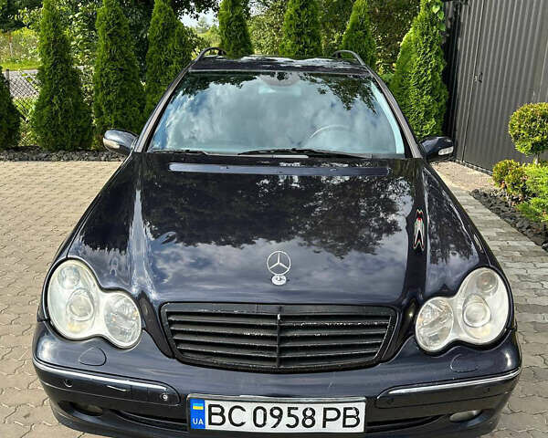 Синій Мерседес Ц-Клас, об'ємом двигуна 2.7 л та пробігом 380 тис. км за 4100 $, фото 1 на Automoto.ua