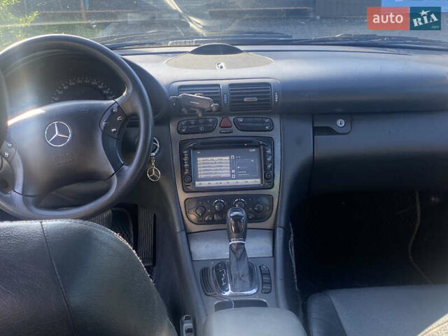 Синій Мерседес Ц-Клас, об'ємом двигуна 2.7 л та пробігом 571 тис. км за 4500 $, фото 15 на Automoto.ua